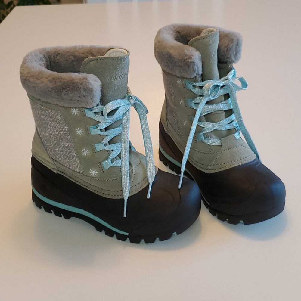 NORTHSIDE Snowbird Winter Boots Size 3 Grey Agua